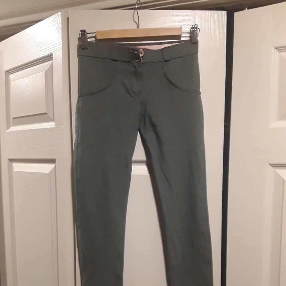 Freddy WR. UP XSmall in Gray / green Low-Rise Legging Pants